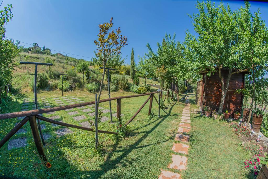 Gasthaus I Due Cipressi Torrenieri Exterior foto